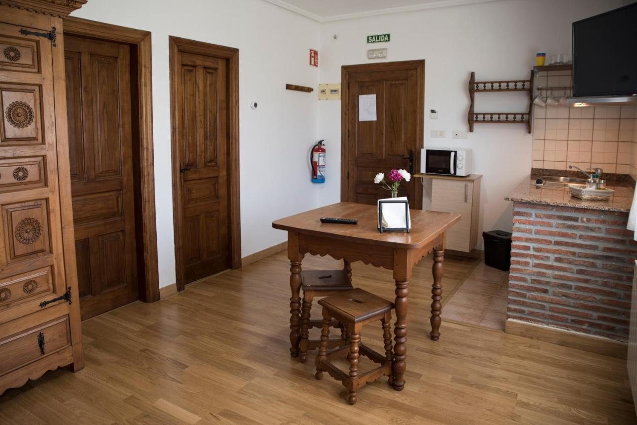 Apartamentos Alegria Santillana del Mar Extérieur photo